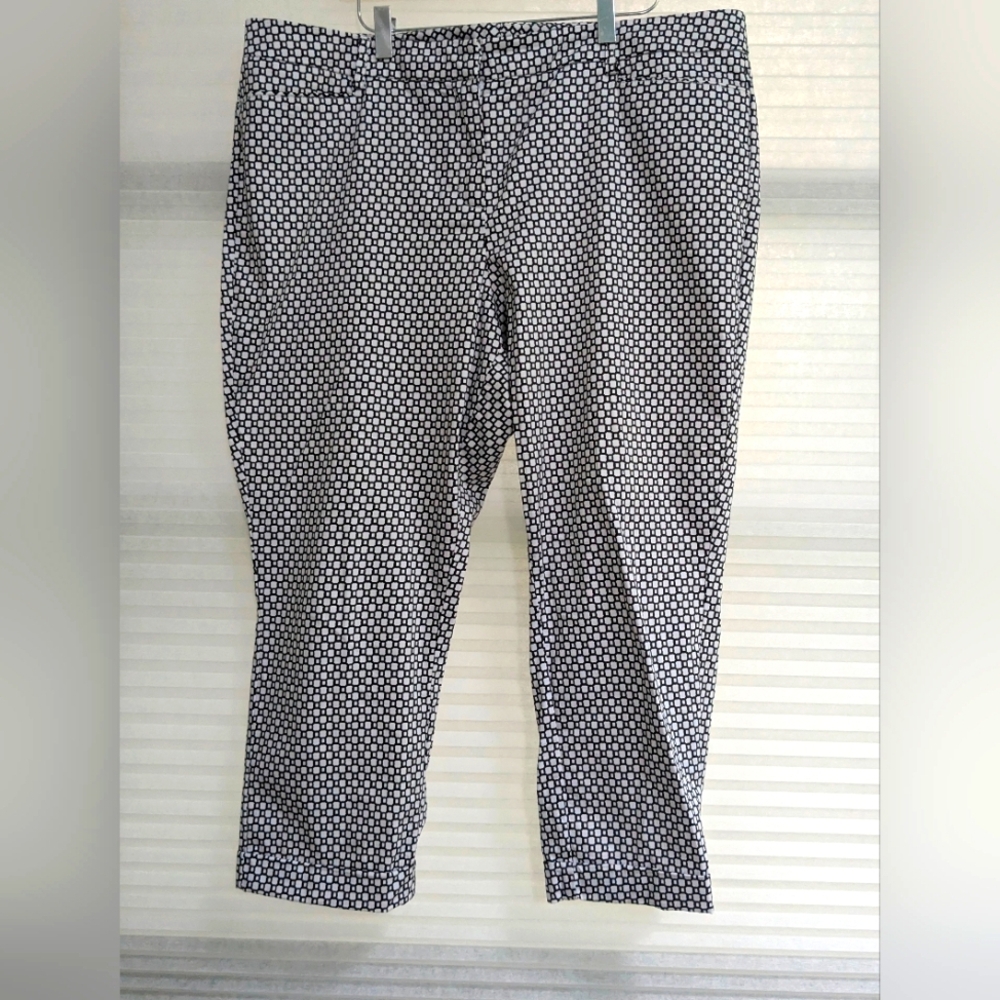 New York & Company Black and White Pants